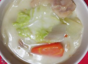 『ほなみ赤鶏絶品の水炊きスープ』でシチューを作ってみました！サムネイル